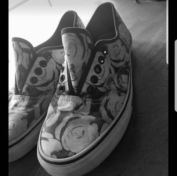 Vans Shoes - Womans Vans